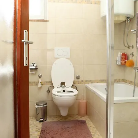 Quarto em Acomodações Particulares Seaview Vilma Vt